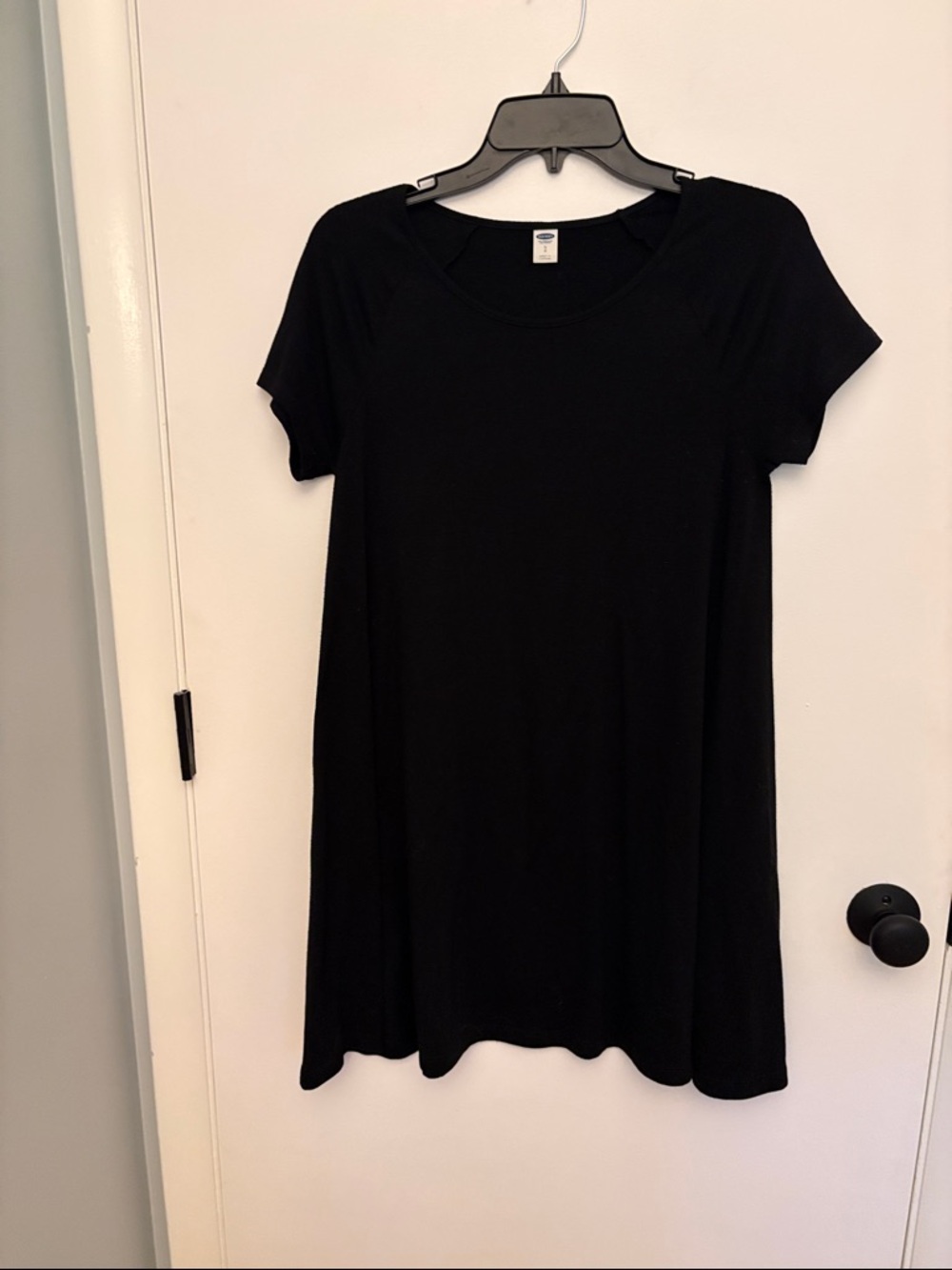 Old Navy Black Short-Sleeve Swing Tunic Dress